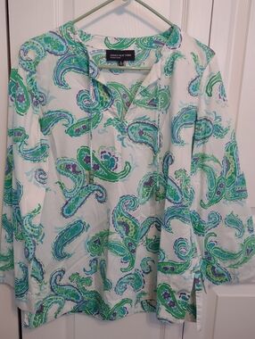 Jones New York Tunic Top Green & White Paisley Design Size Medium 100% Cotton